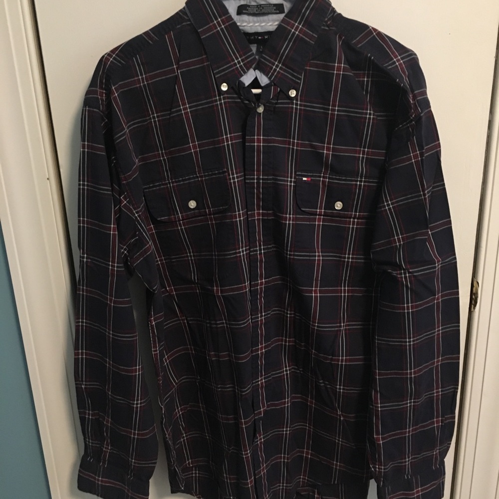 Tommy Hifiger long sleeve dress shirt